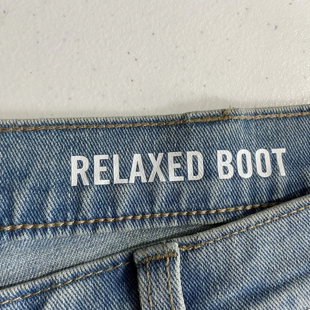Wrangler Jeans mens 40x29 Relaxed Bootcut Denim Blue Western Bootleg Light Wash